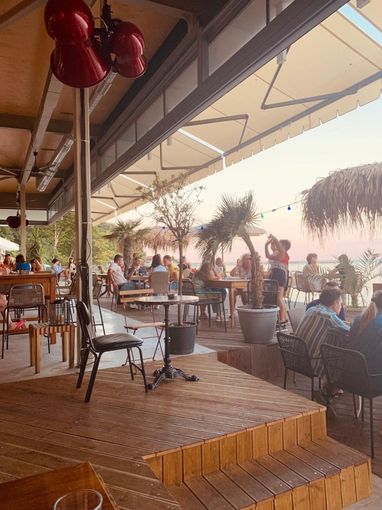 Sea Garden Marina 3 Apartment וארנה מראה חיצוני תמונה