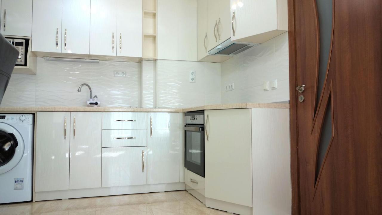 Sea Garden Marina 3 Apartment וארנה מראה חיצוני תמונה